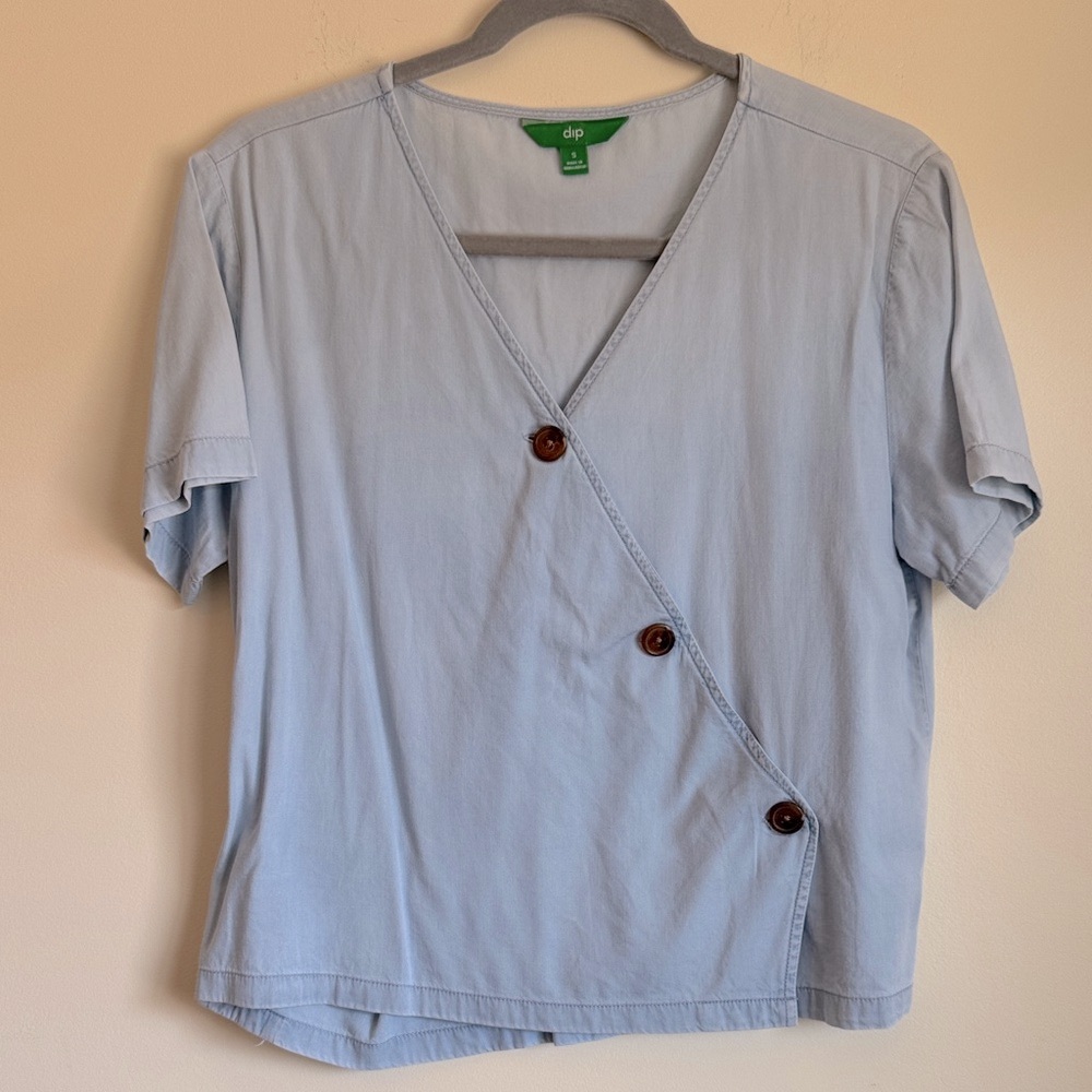 Dip Sky Blue Women’s Buttoned Blouse Size Small